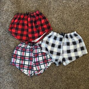 SHEIN Kids Plaid Lounge Shorts Trio - Red, Black & White